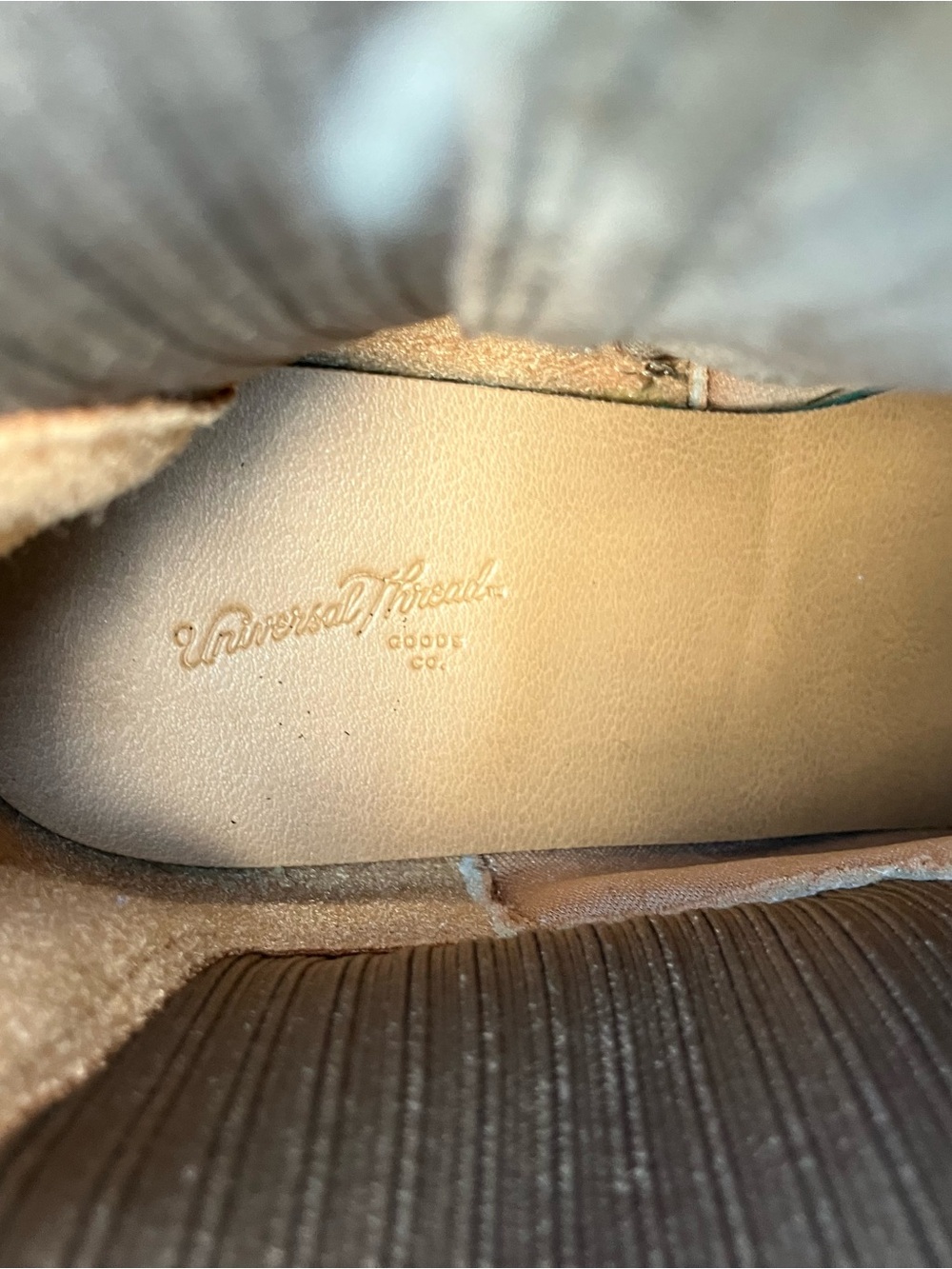 Universal Thread Kyrie Tan Lug Sole Chelsea Boots Size 9 Memory Foam - Picture 8 of 14